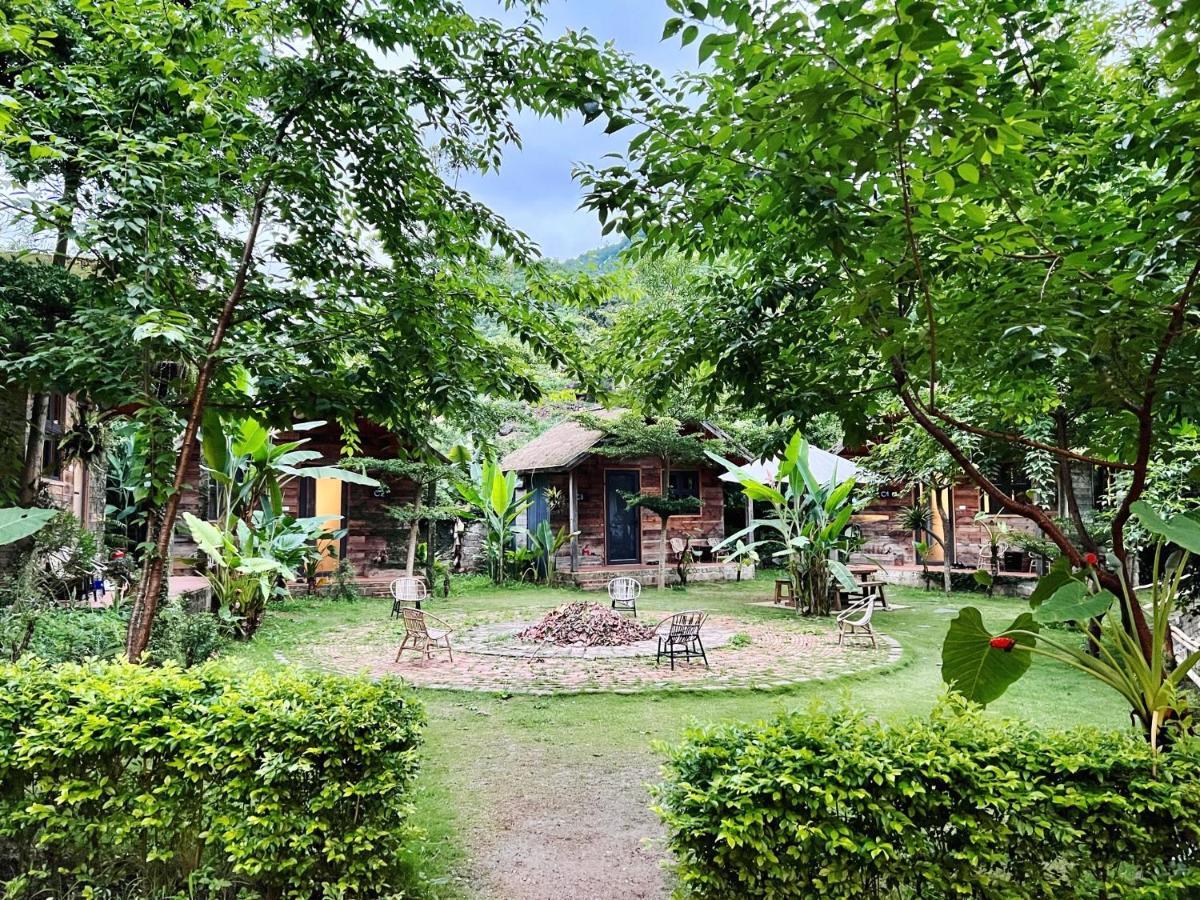 House By Lake Hotel Moc Chau Eksteriør billede
