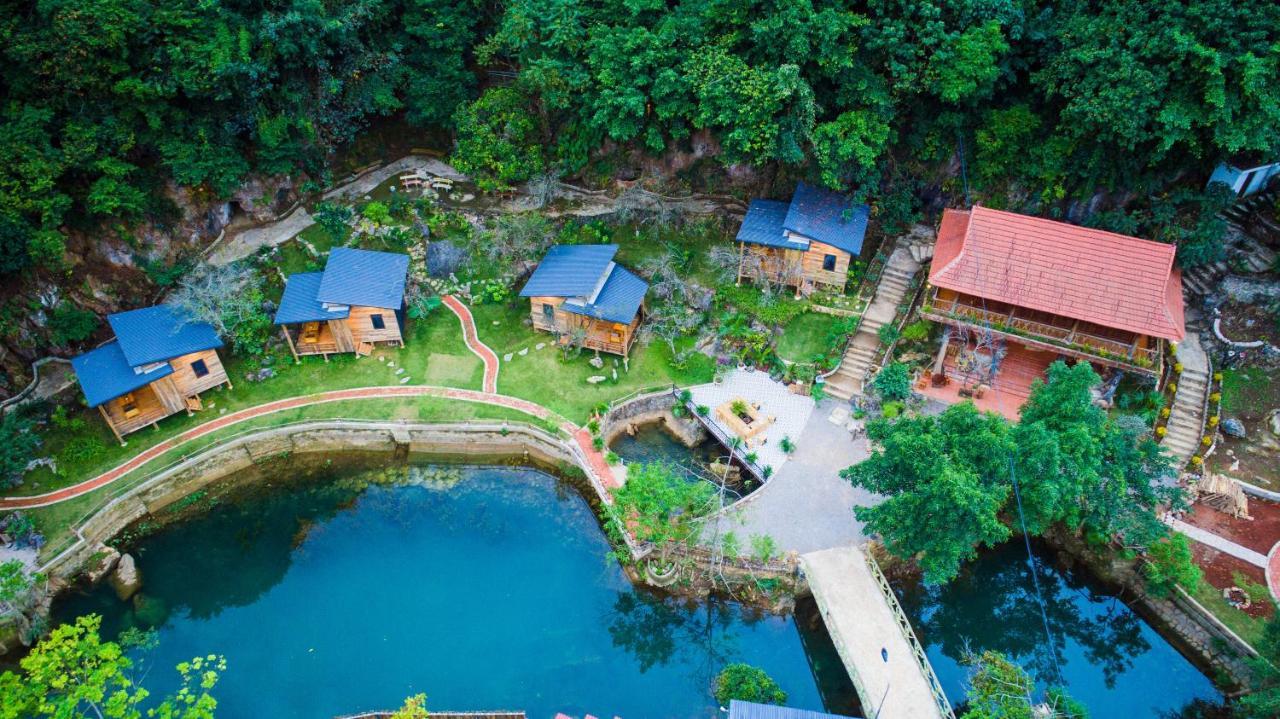 House By Lake Hotel Moc Chau Eksteriør billede