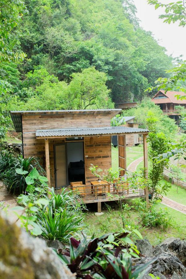 House By Lake Hotel Moc Chau Eksteriør billede