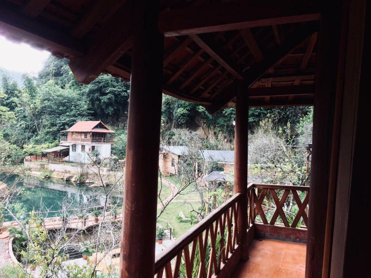 House By Lake Hotel Moc Chau Eksteriør billede