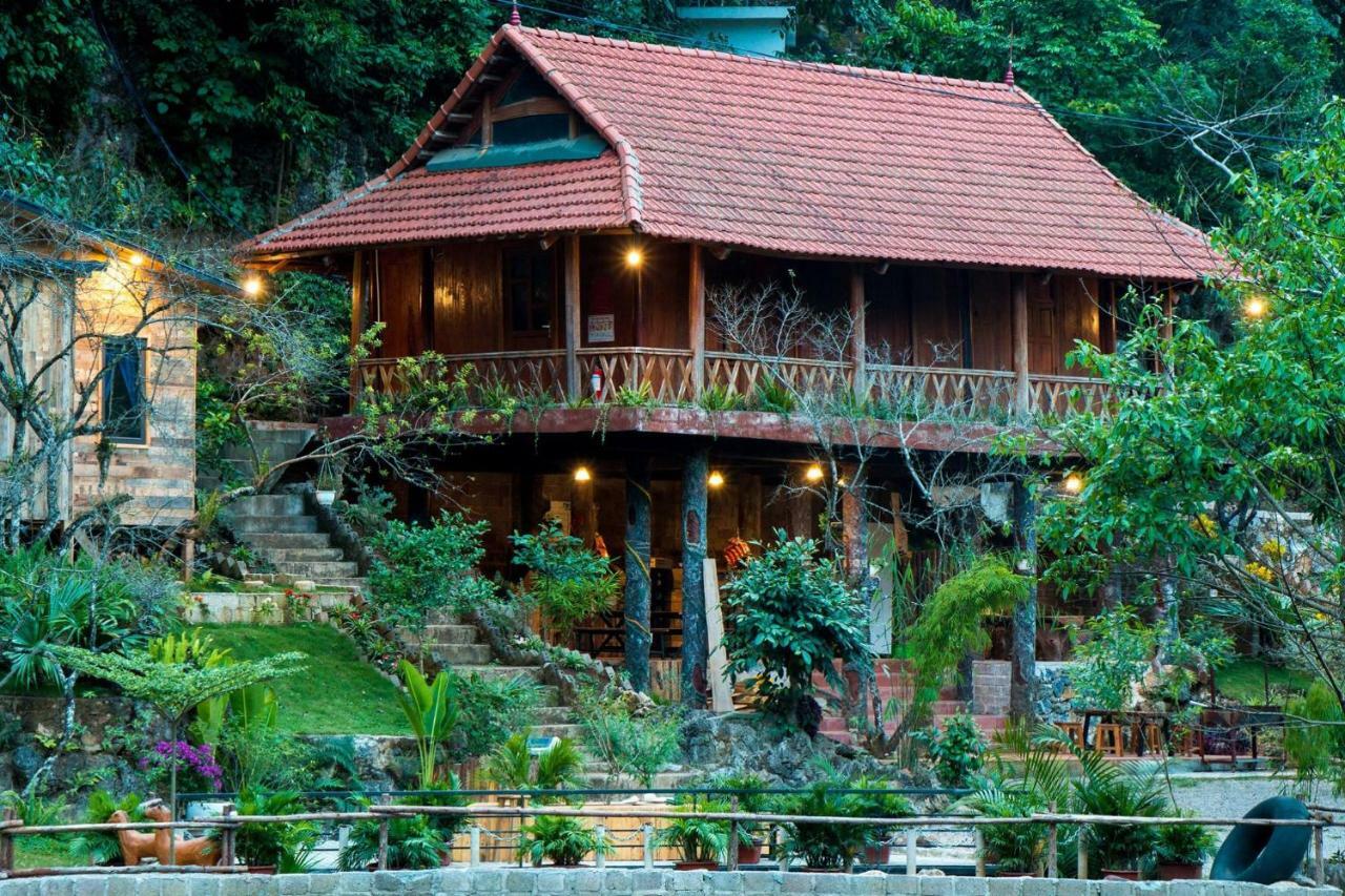 House By Lake Hotel Moc Chau Eksteriør billede